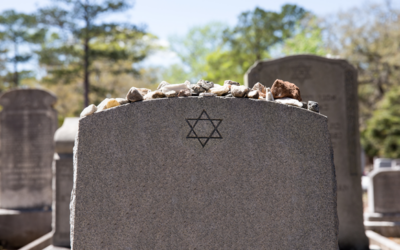 A Doula’s Guide to Jewish Rituals at End of Life